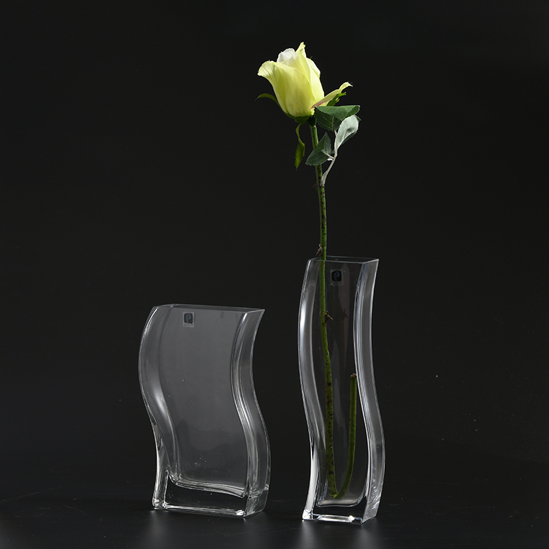 Hand-blown vertical strip customized sizes transparent glass flower vase on sale