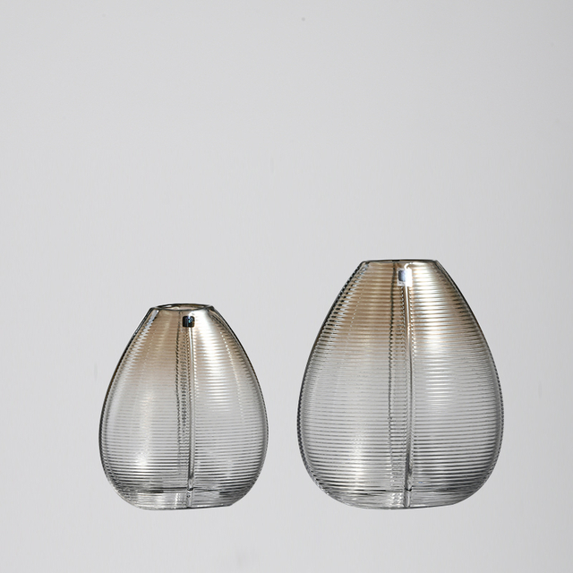 Wholesale Black And White Embossed Mini Vase Ceramic Handmade Ceramic Vase