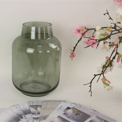 Customized fashionable colored glass flower vase home decorative glass flower vase