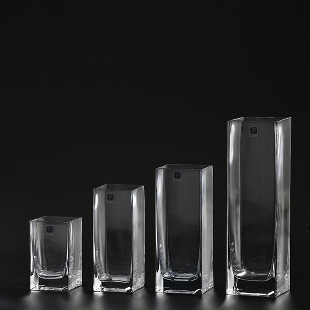 Factory to Wholesale cafe or home decoration transparent clear square tall glass vase on sale