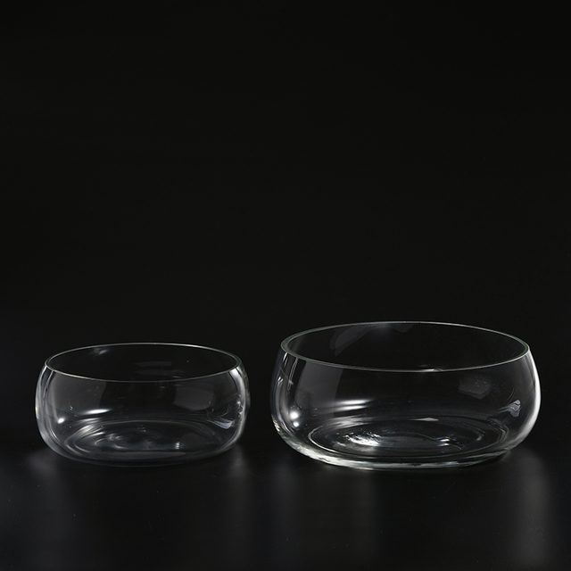 Glassware factory supply hand blown transparent glass candle holder with vertical strip for home decoration