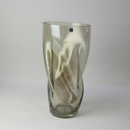 2020 New Arrival Light Reflecting Cheap Art Round Shape Hand Blown Glass Vase for Home Decoration