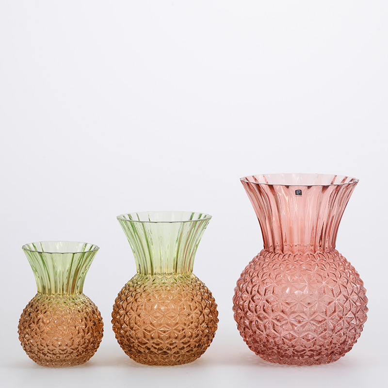 High quality Christmas tree glass vase design decorative christmas gift glass vase Chinese factory supply