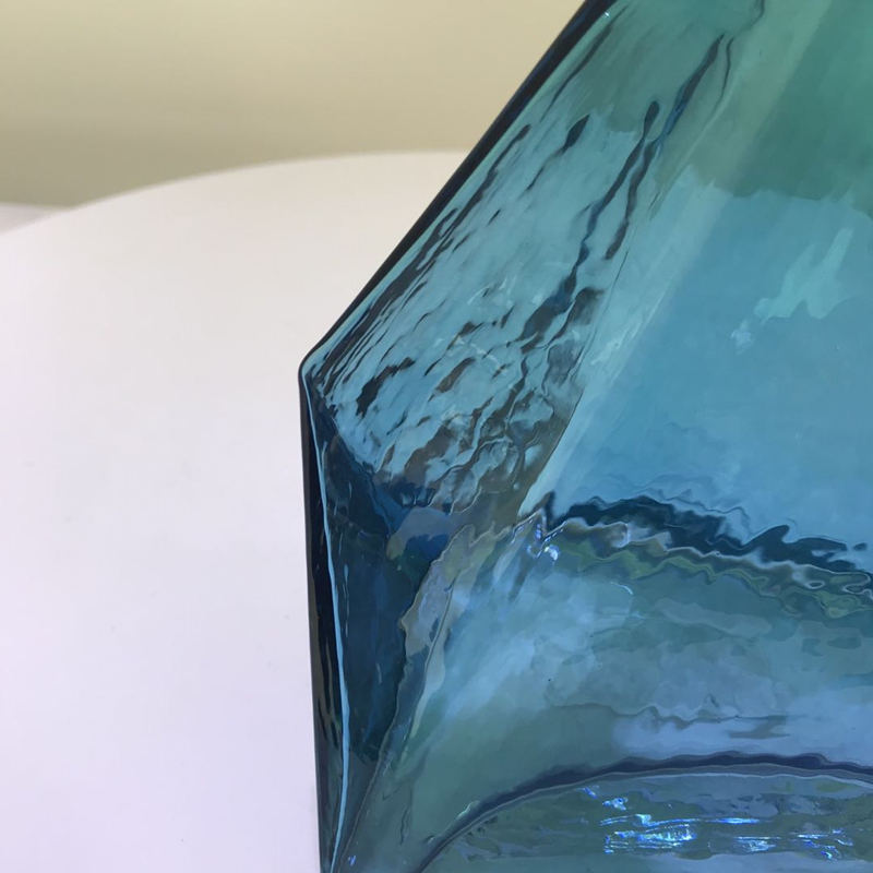 Modern Design Color Smoked Decorative Recycled Glass Vase With Metal Stand