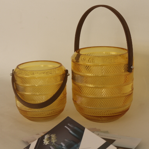 High quantity high standard machine produced yellow glass candle jar with handle