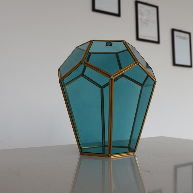 New design color sprayed transparent glass succulents geometric terrarium for wholesales