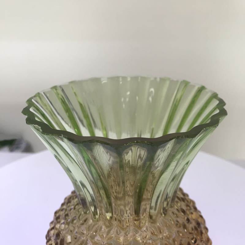 Green Glass Vases Wholesale Cheap With Artificial Flower Decorative