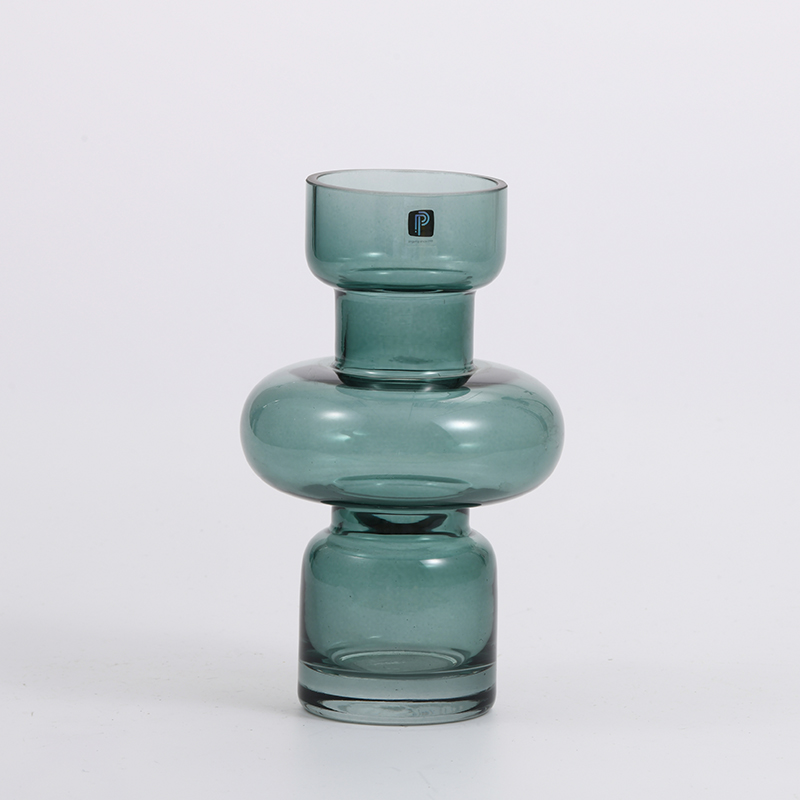Heavy duty high fashion gradient electric-water processing artistic design glass flower vase Chinese manufacture