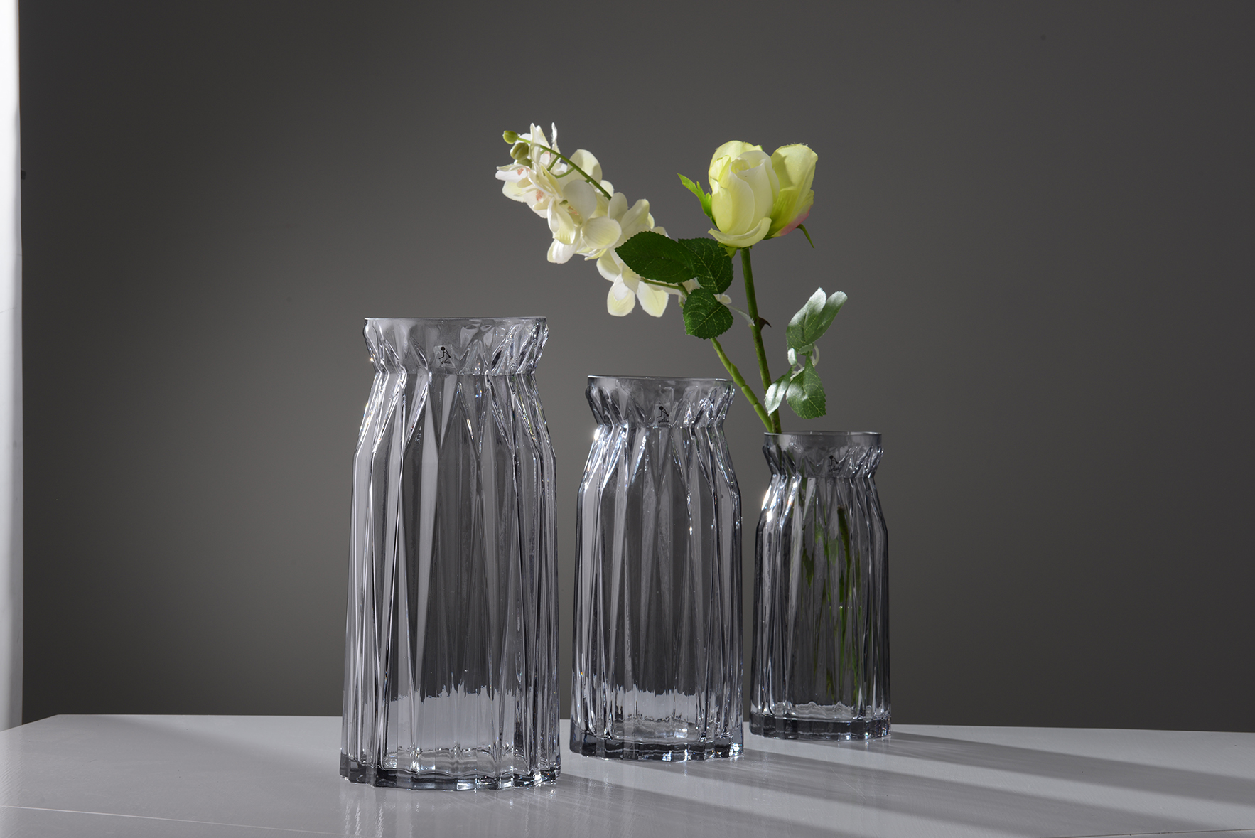 Cheap Wholesale Custom Fashion Luxury Nordic style plating flower Vase for Sale
