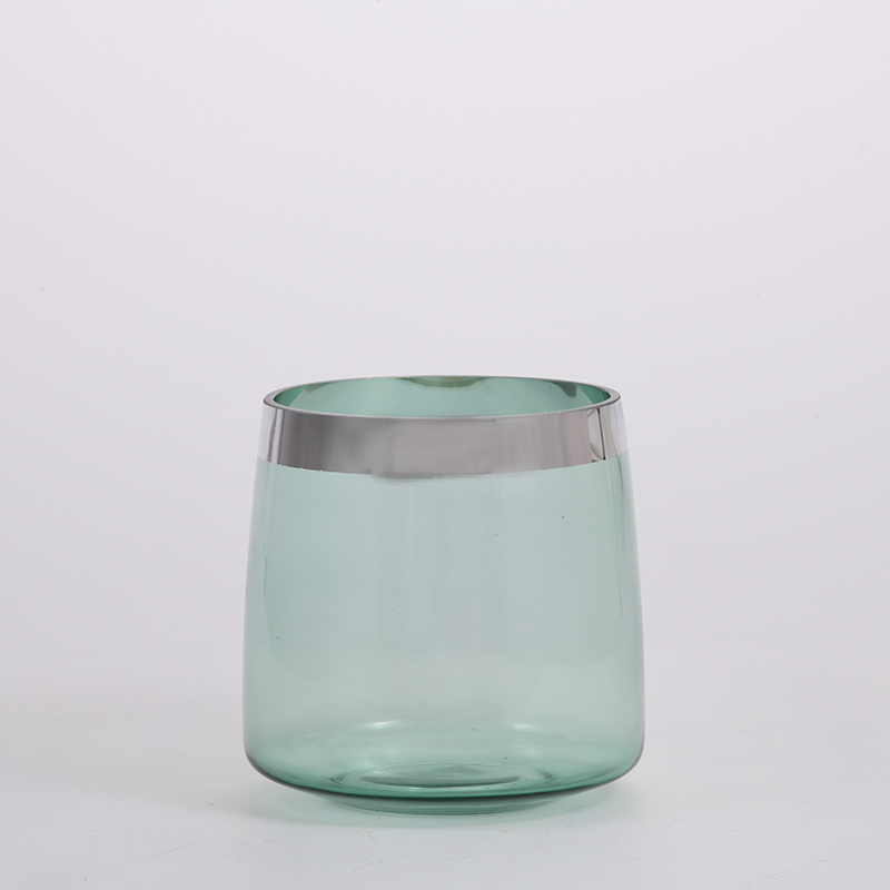 Hot selling green transparent design glass flower vase for home decoration factory directly supply