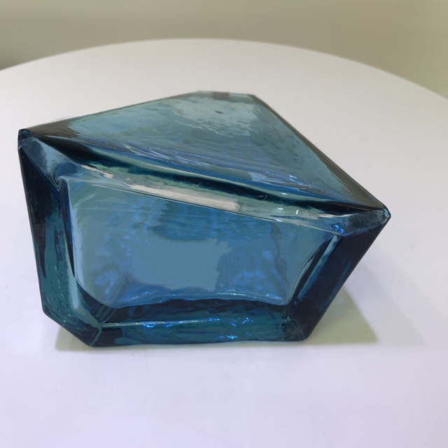 Modern Design Color Smoked Decorative Recycled Glass Vase With Metal Stand