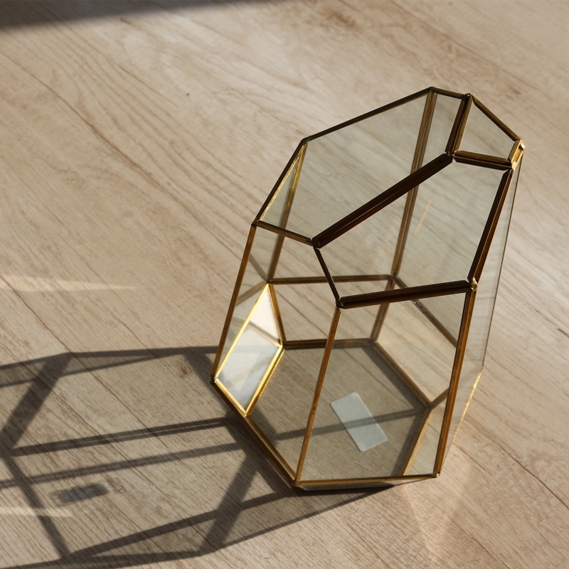 2020 New Living room decorations terrarium From China supplier Geometric glass vase
