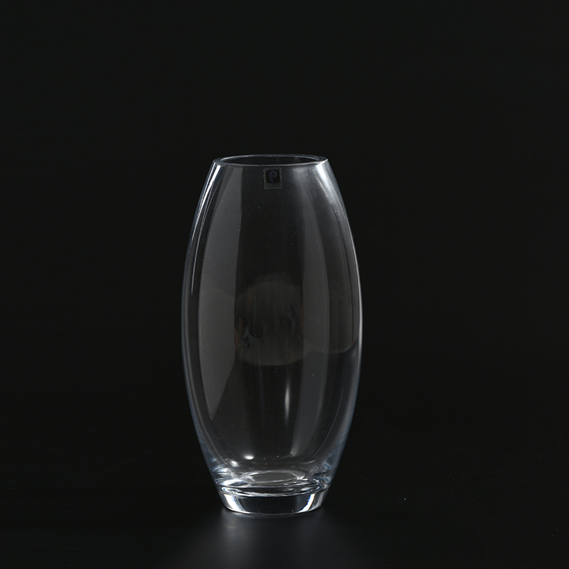Home or cafe decoration Hand blown different sizes tall glass vase on sale