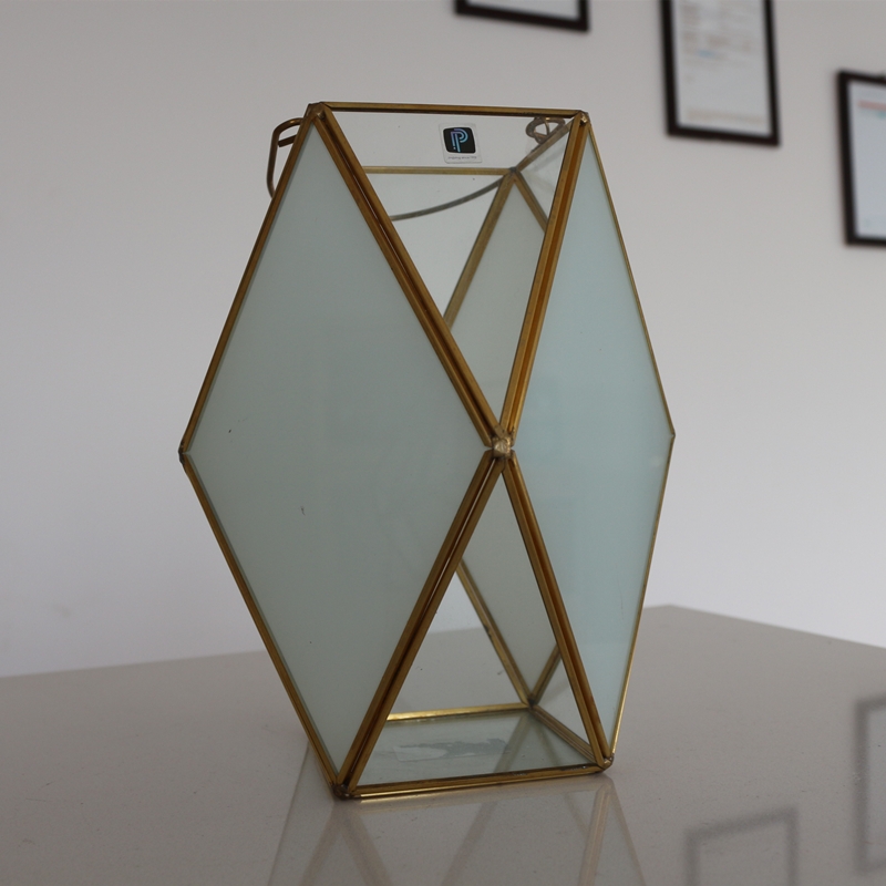 New design Brass frame white lens geometry terrarium made in China