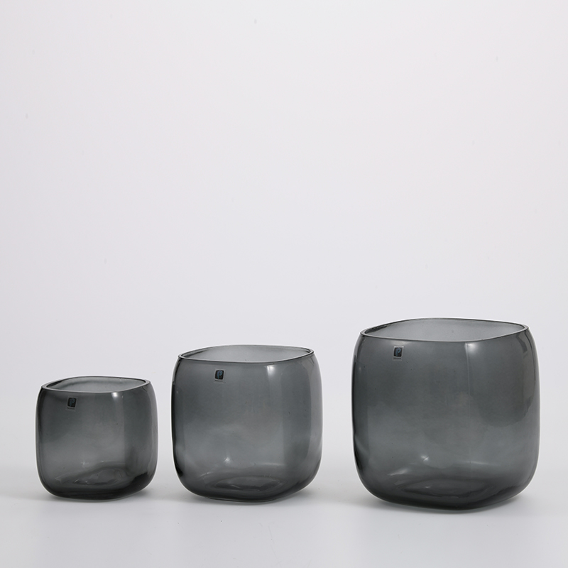 Customized heavy duty floral tank design flower container glass flower vase for home decoration manufacture