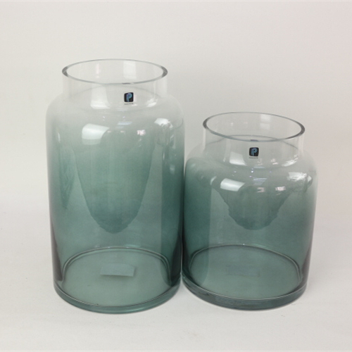 2020 Hot design hand crafted creative gradient color circular glass flower vase with low price