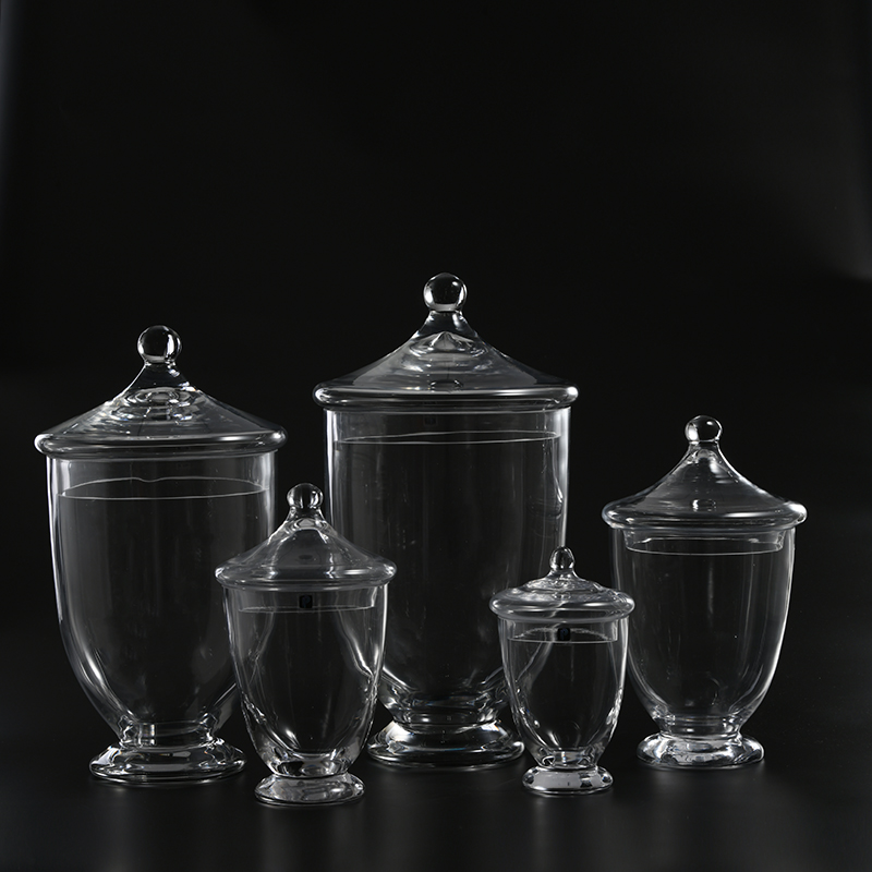 Food storage large capacity heavy-duty transparent glass candy jar or marshmallow jar with vertical strip and glass lid