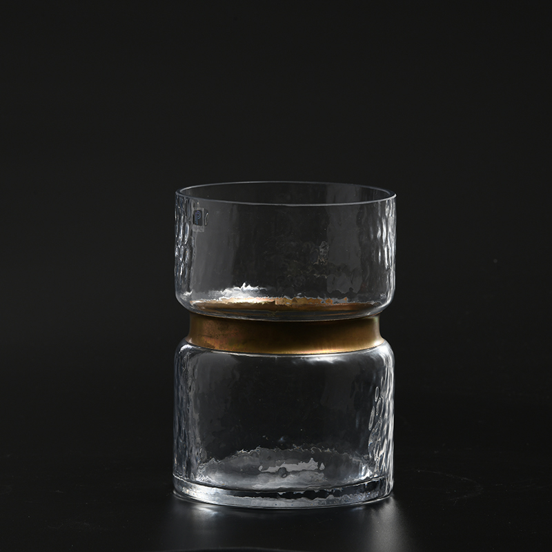 Fashion design modern decoration transparent glass vase for home or cafe on sale