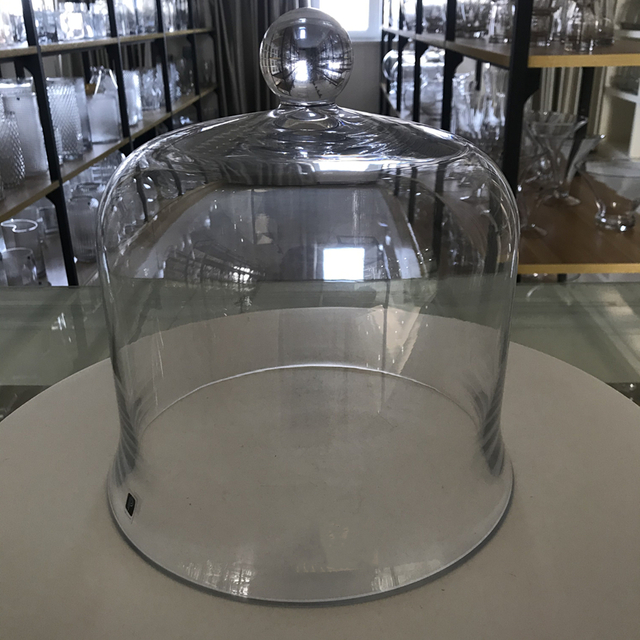 Top Quality Cake Stand with Clear Round Glass Dome of China National Standard