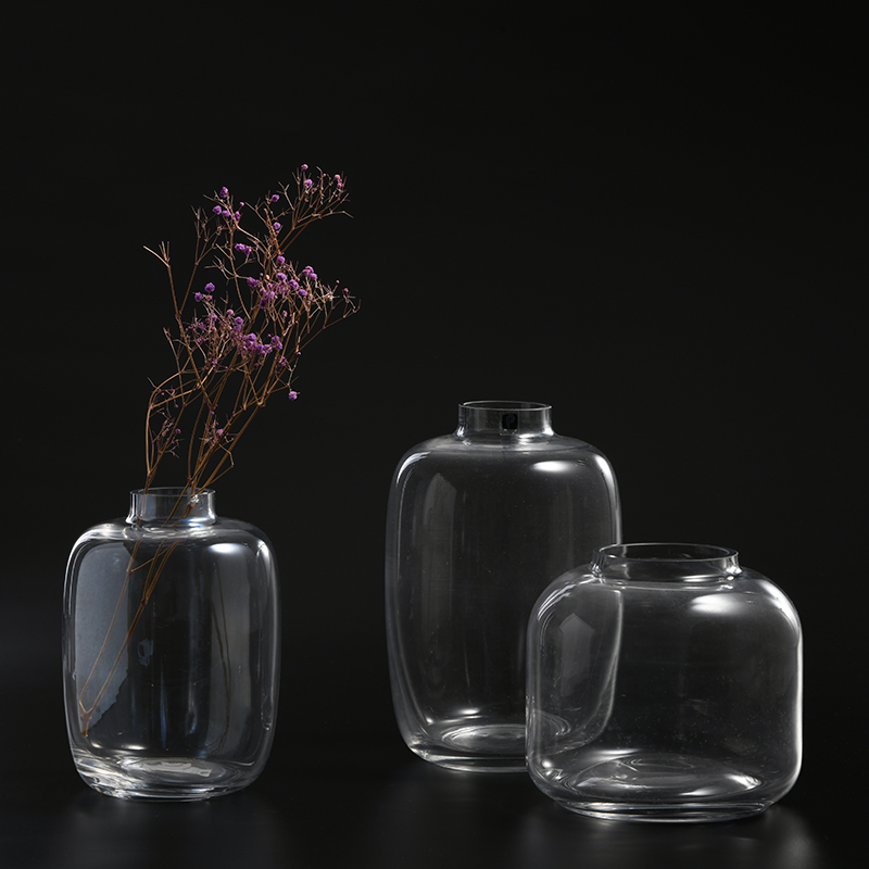 Glass flower container vase customized transparent hand-blown clear thick glass flower vase on sale