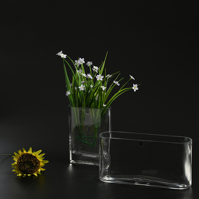 Hand-blown vertical strip customized sizes transparent glass flower vase on sale