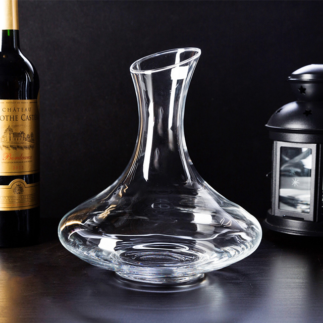 Glass Clear Wine Decanter with Different Size And Design Hand-flown Made Manufacture Supply