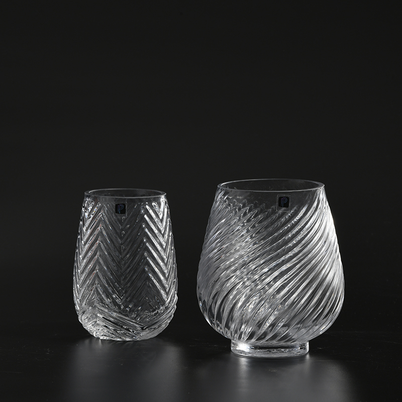 Special design The crack floral glass vase customized transparent hand-blown clear thick glass flower vase