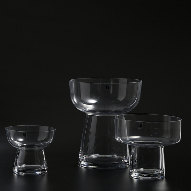 Modern vase Round body clear Glass vases bottle vases for wedding home decoration