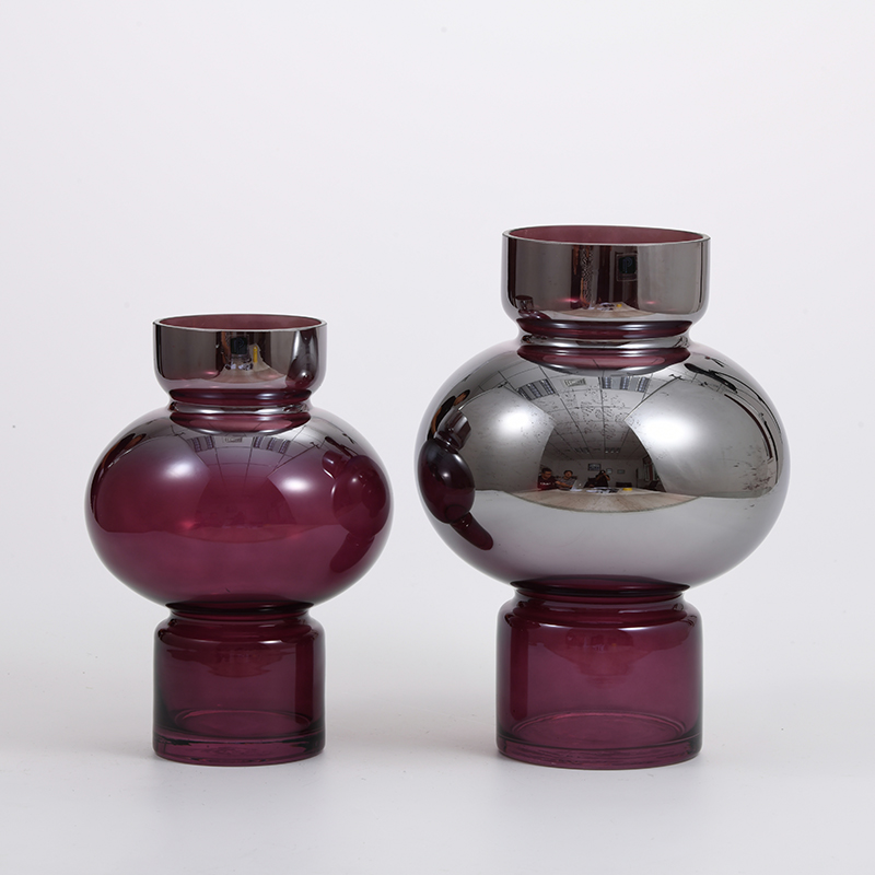 Heavy duty high fashion gradient electric-water processing artistic design glass flower vase Chinese manufacture