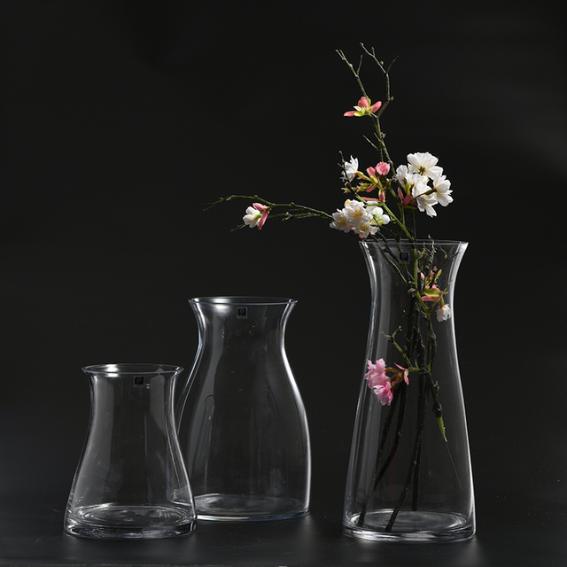 Big Open Mouth hand-blown clear glass vase for home or cafe decoration