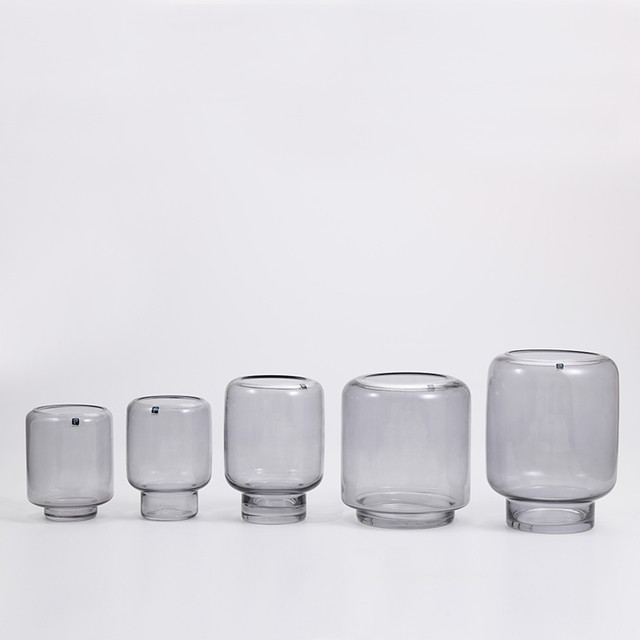 Hand-blown heavy duty blue colored jar with hot sale floral design glass flower vase Chinese manufacture supply