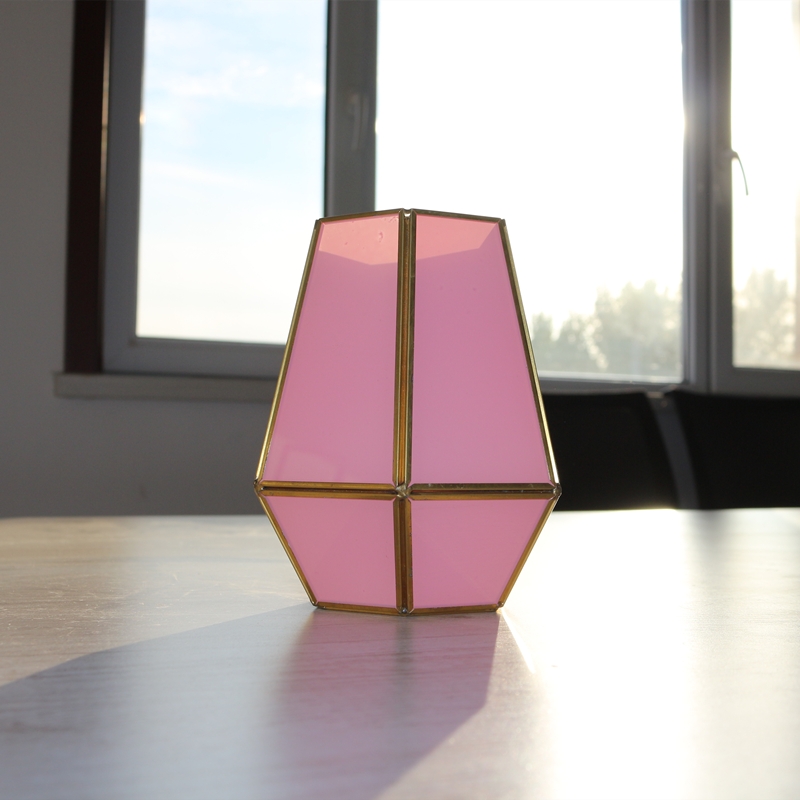 Factory Sale Direct Multi-colored Geometric stained Terrarium from Chinese supplier