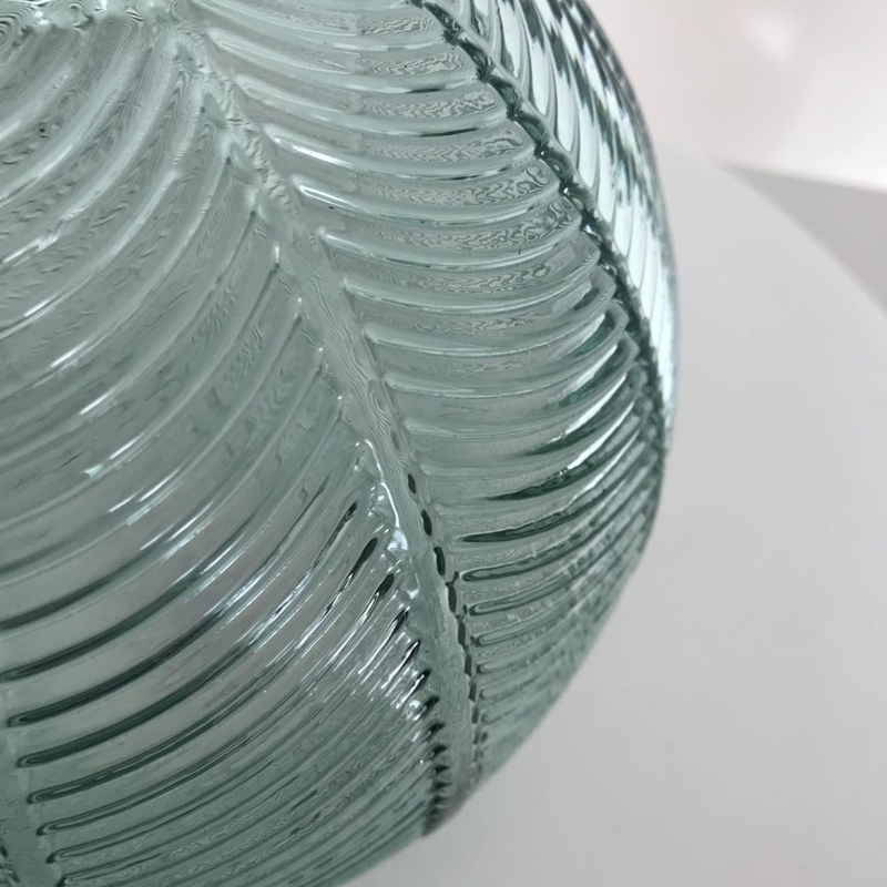 Embossed Cone Shaped Glass Flower Vase Table Decoration for Flower Stand