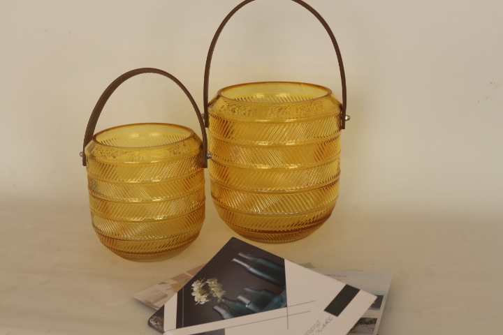 High quantity high standard machine produced yellow glass candle jar with handle