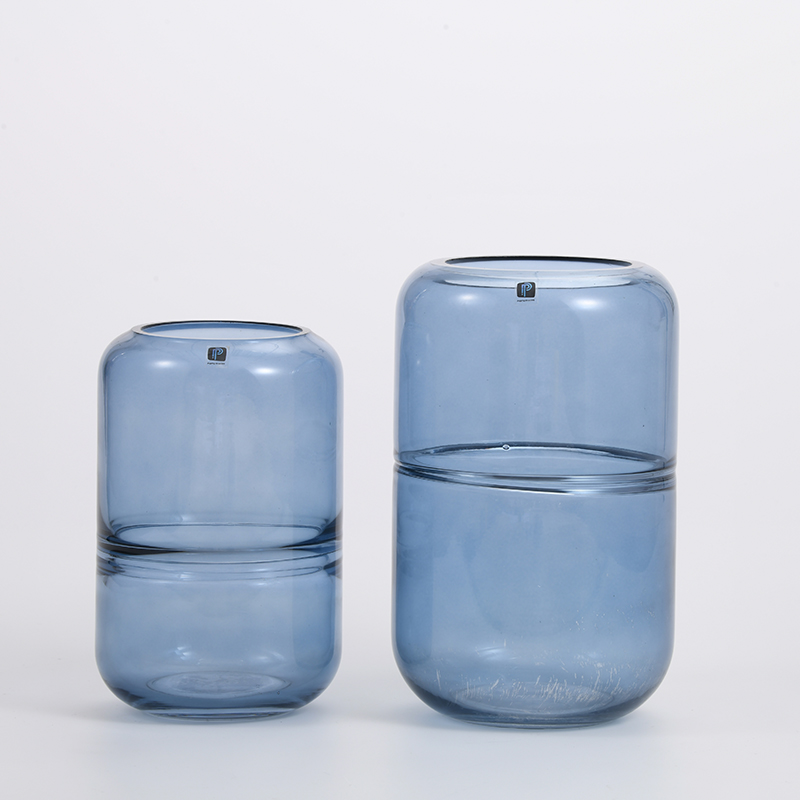 Heavy duty hand--blown glassware different jar design different color for world wholesalers glass flower vase on sale