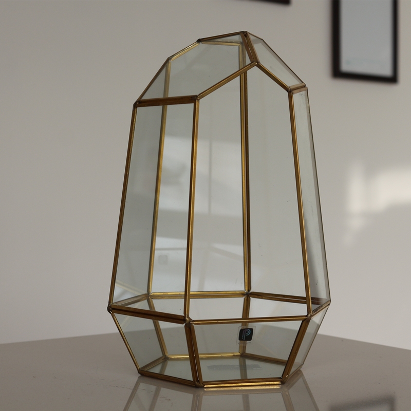 2020 New Living room decorations terrarium From China supplier Geometric glass vase