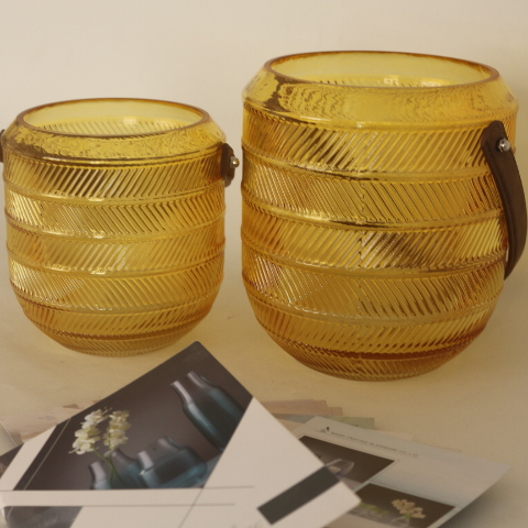 High quantity high standard machine produced yellow glass candle jar with handle