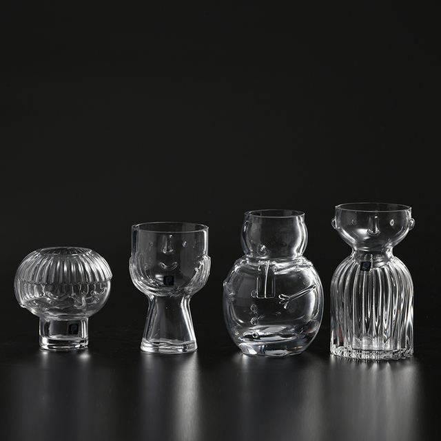 Transparent vertical stripe fashion design modern style creative glass flower vase on sale