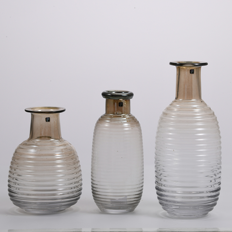 Heavy duty classic style glassware with open mouth and electro-water processing glass flower vase Chinese manufacture