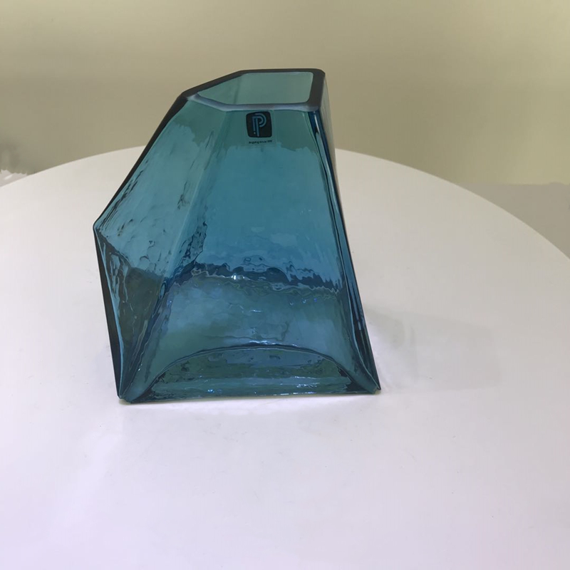 Modern Design Color Smoked Decorative Recycled Glass Vase With Metal Stand
